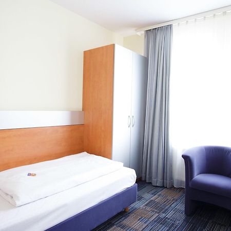 Senator Hotel Francfort-sur-le-Main Extérieur photo