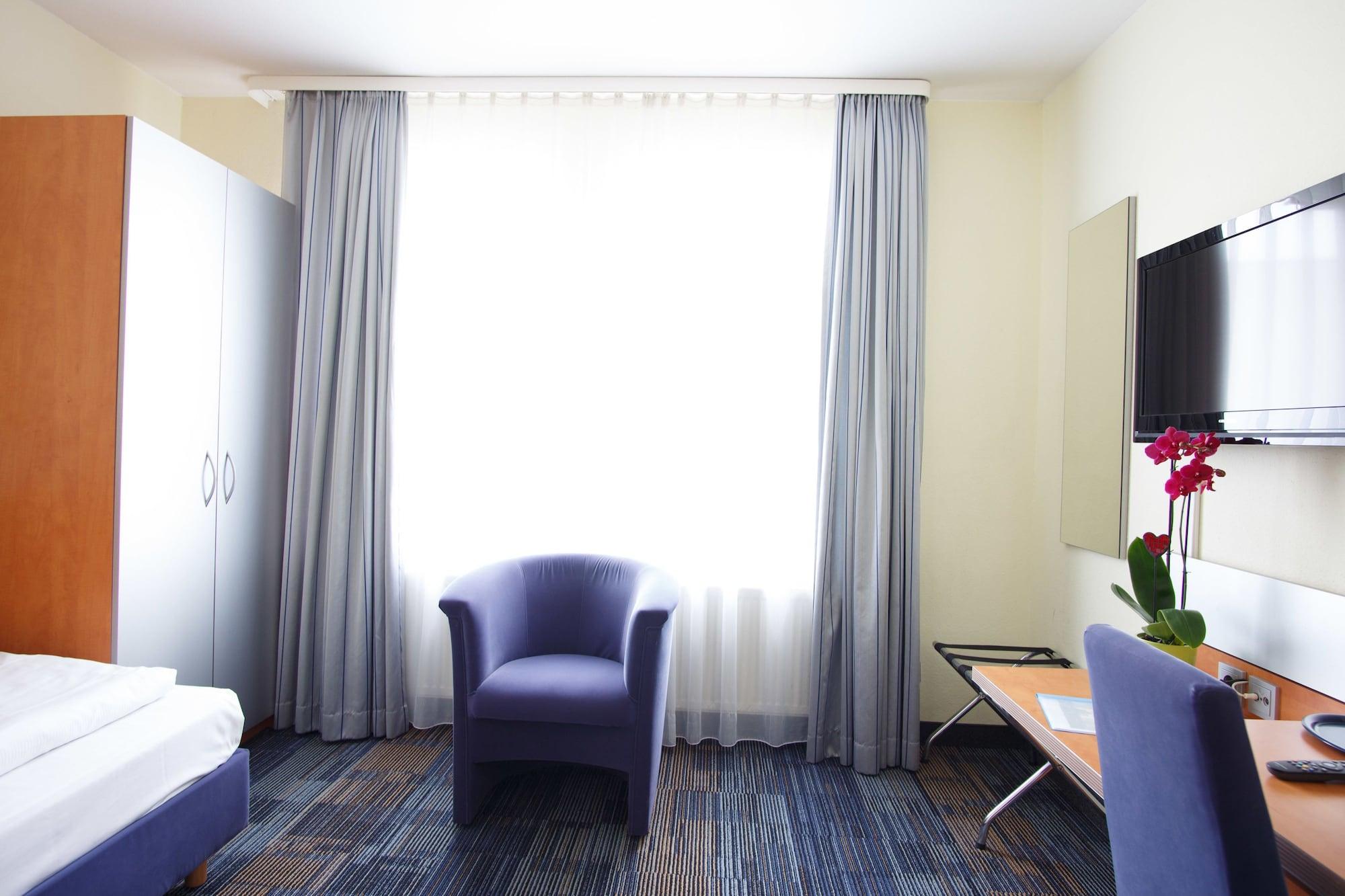 Senator Hotel Francfort-sur-le-Main Extérieur photo