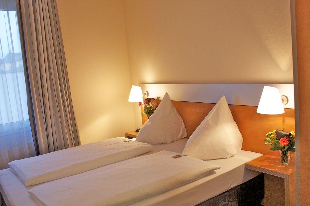 Senator Hotel Francfort-sur-le-Main Extérieur photo