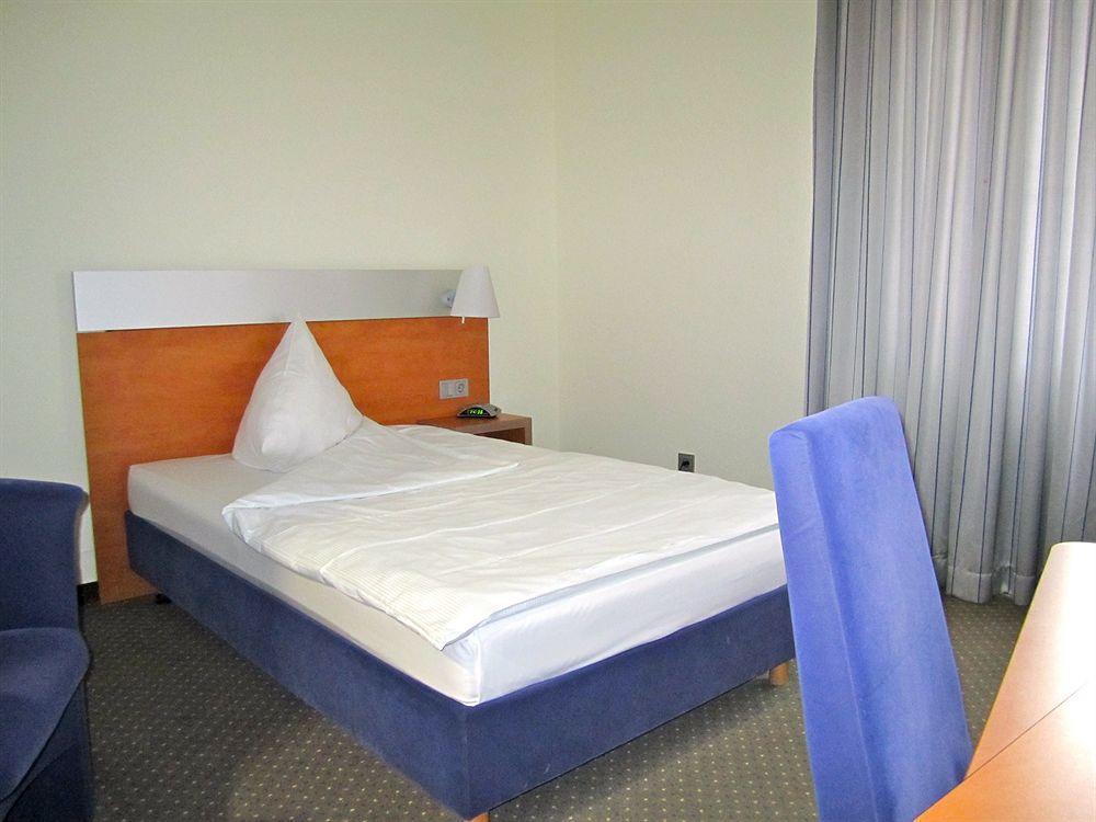 Senator Hotel Francfort-sur-le-Main Extérieur photo