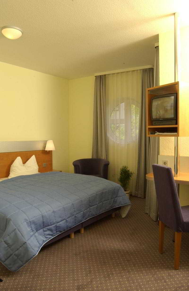 Senator Hotel Francfort-sur-le-Main Extérieur photo