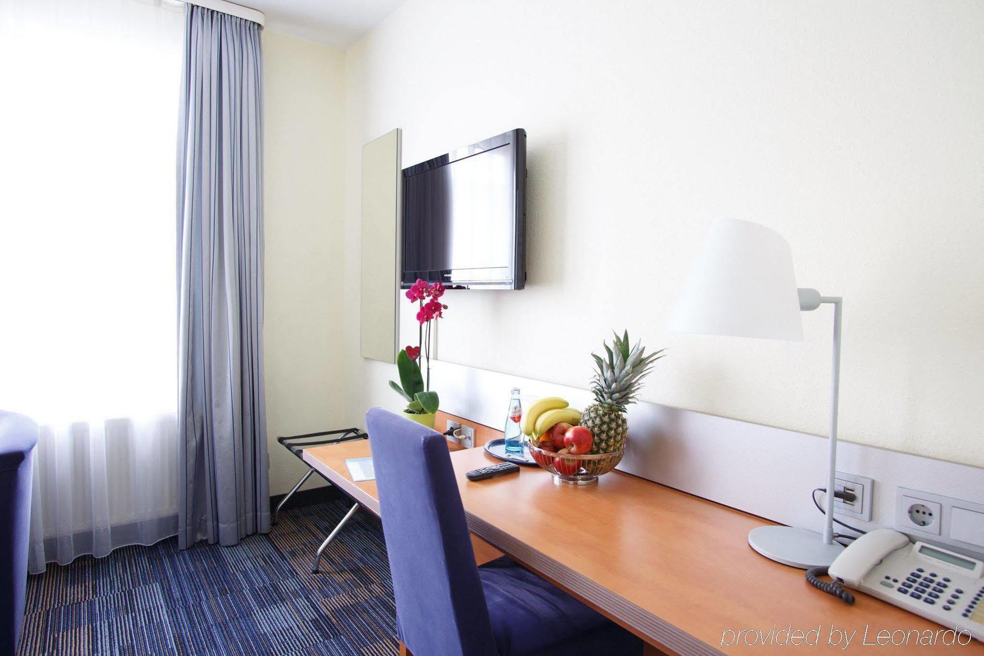 Senator Hotel Francfort-sur-le-Main Extérieur photo